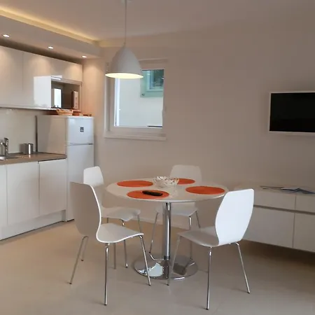 Ban Apartmán *